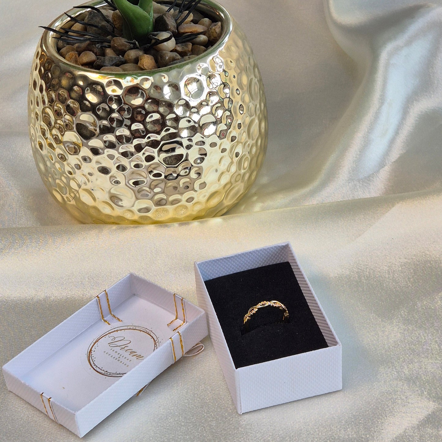 Calista ~ Adjustable Ring