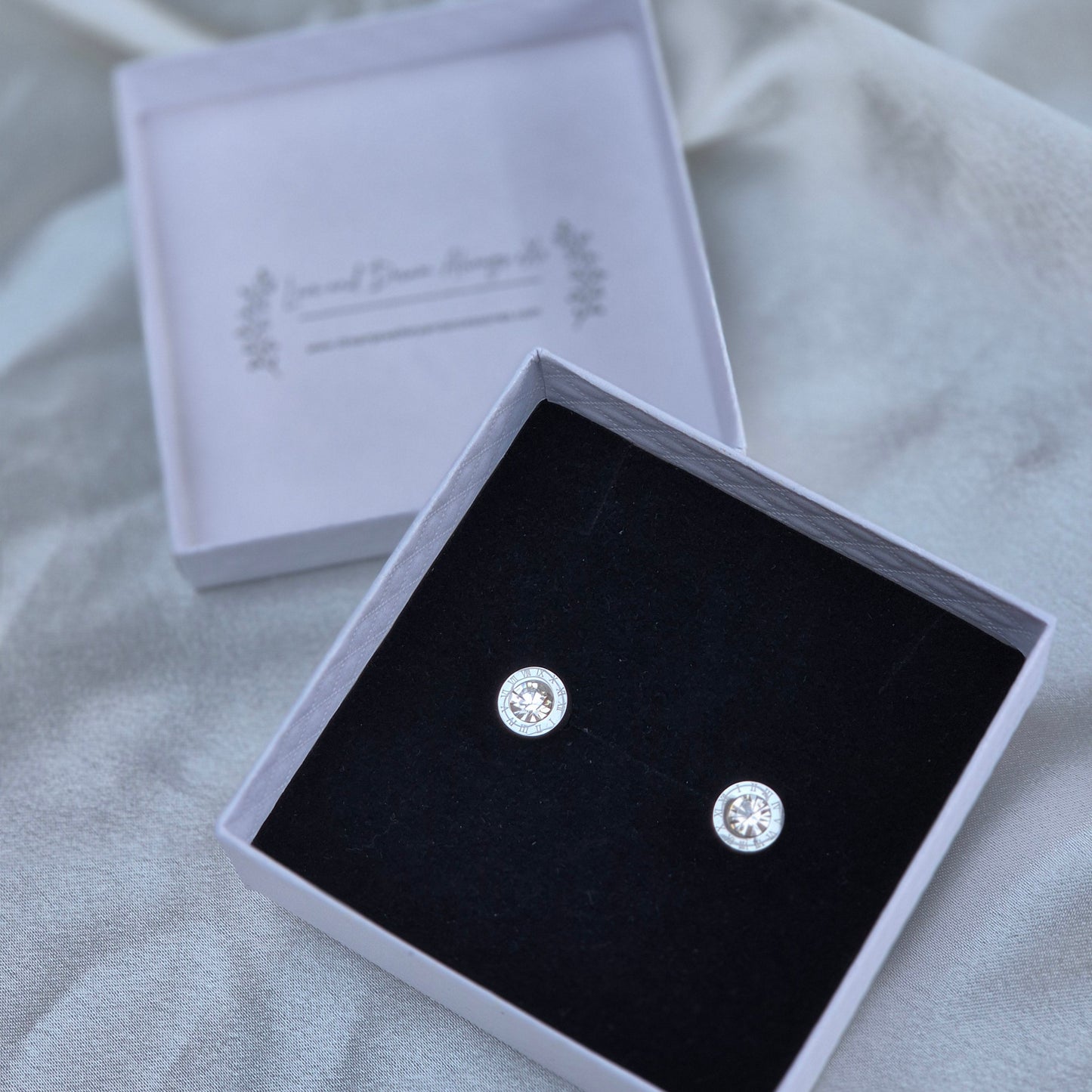 Round Stud Earrings